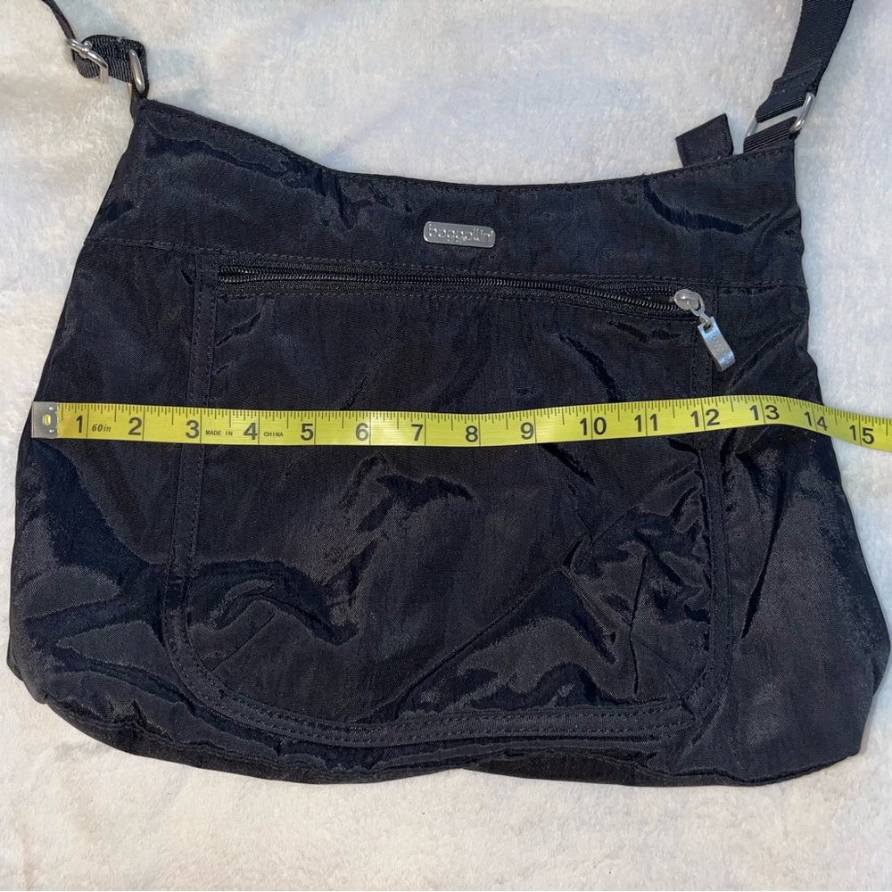 Baggallini Black Crossbody Bag - Picture 9 of 12